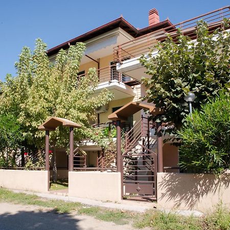 Elena Apartments 2 Аспровалта Екстер'єр фото